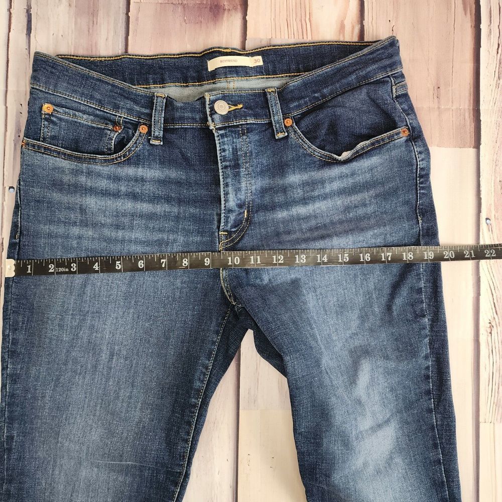 Levi's Boyfriend‎ Women's 30 Blue Denim Jeans Logo Patch Stretch 33x26.5 Actual - Picture 11 of 12